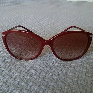 BURBERRY sunglasses